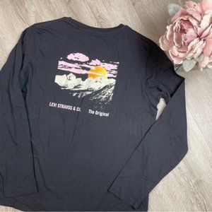 NWT Levi's Black Pink Logo Long Sleeve T Shirt Large